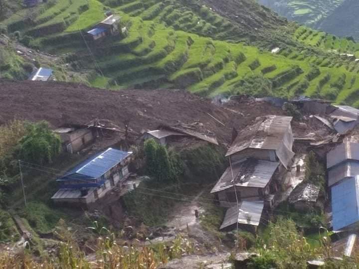 सिन्धुपाल्चोक लिदी पहिरो अपडेट : १३ घरमा पूर्ण क्षति, १५ जना घाइते